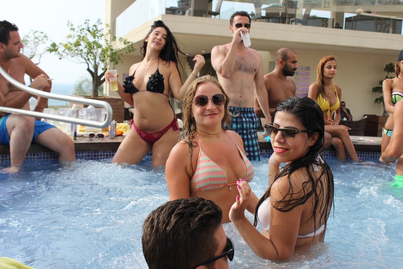 Sunday Pool Party at Whitelace